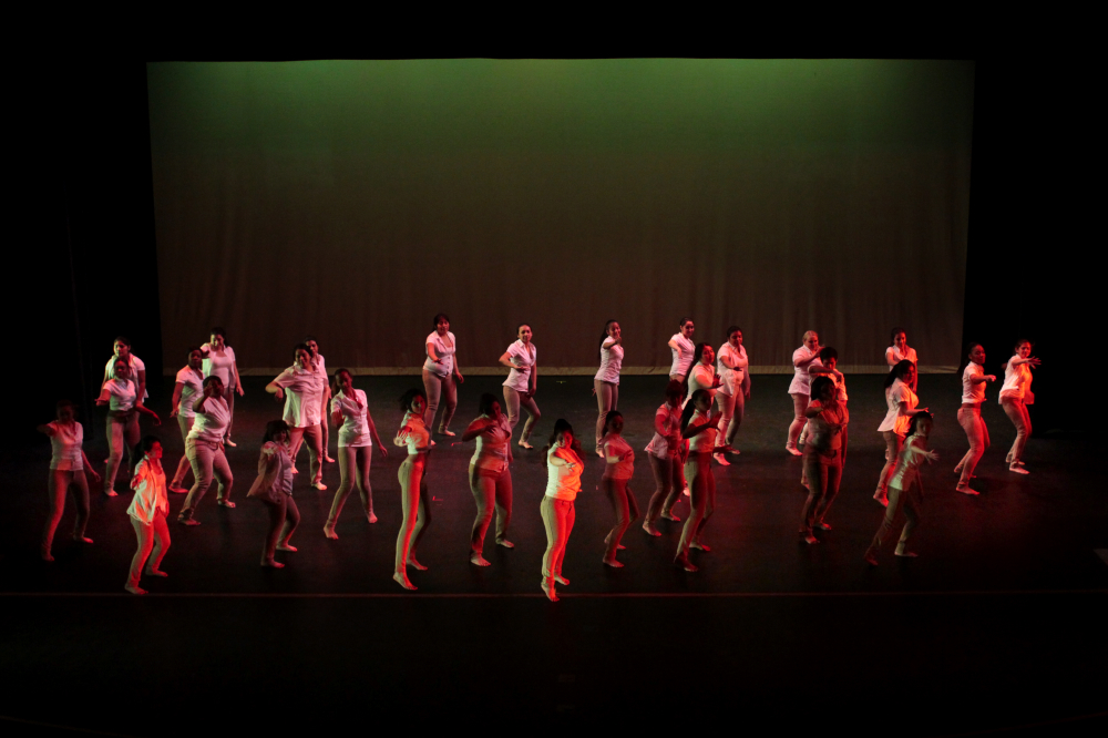 dancers_7241.jpg