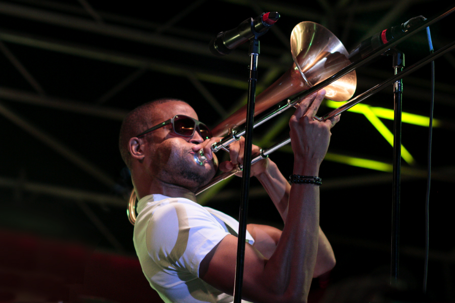 tromboneshorty_1369.jpg