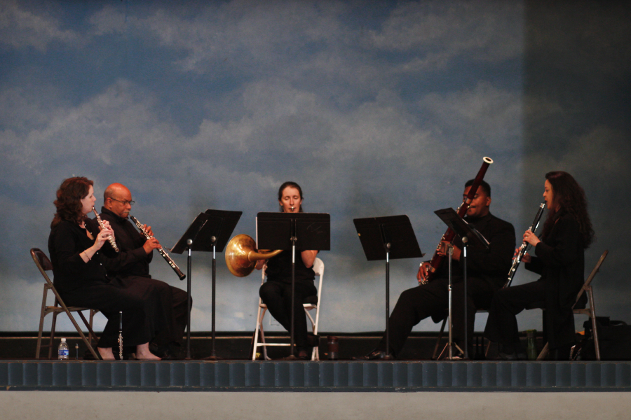 quintetplaying_9465.jpg