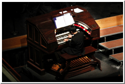 MOTUS PERPETUUSorganist_4775.jpg