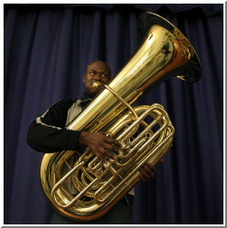 Tuba_MG_1270CR.psd